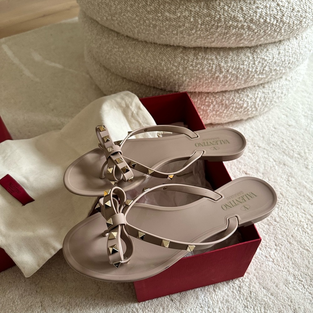 Valentino Rockstud Thong Sandals